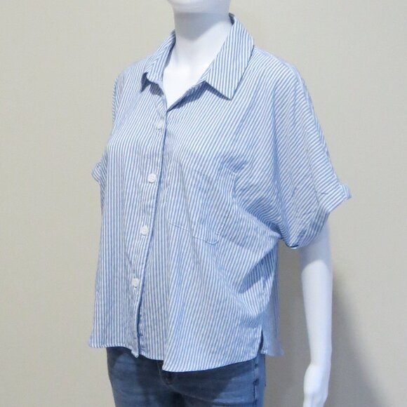 NEW Aeropostale Striped Button Front Shirt Top SIZE Large Blue - Picture 3 of 12